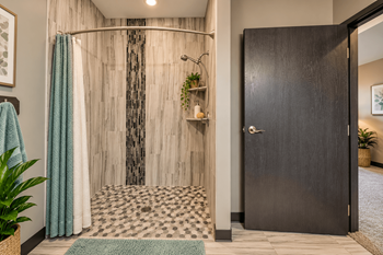Guest suite